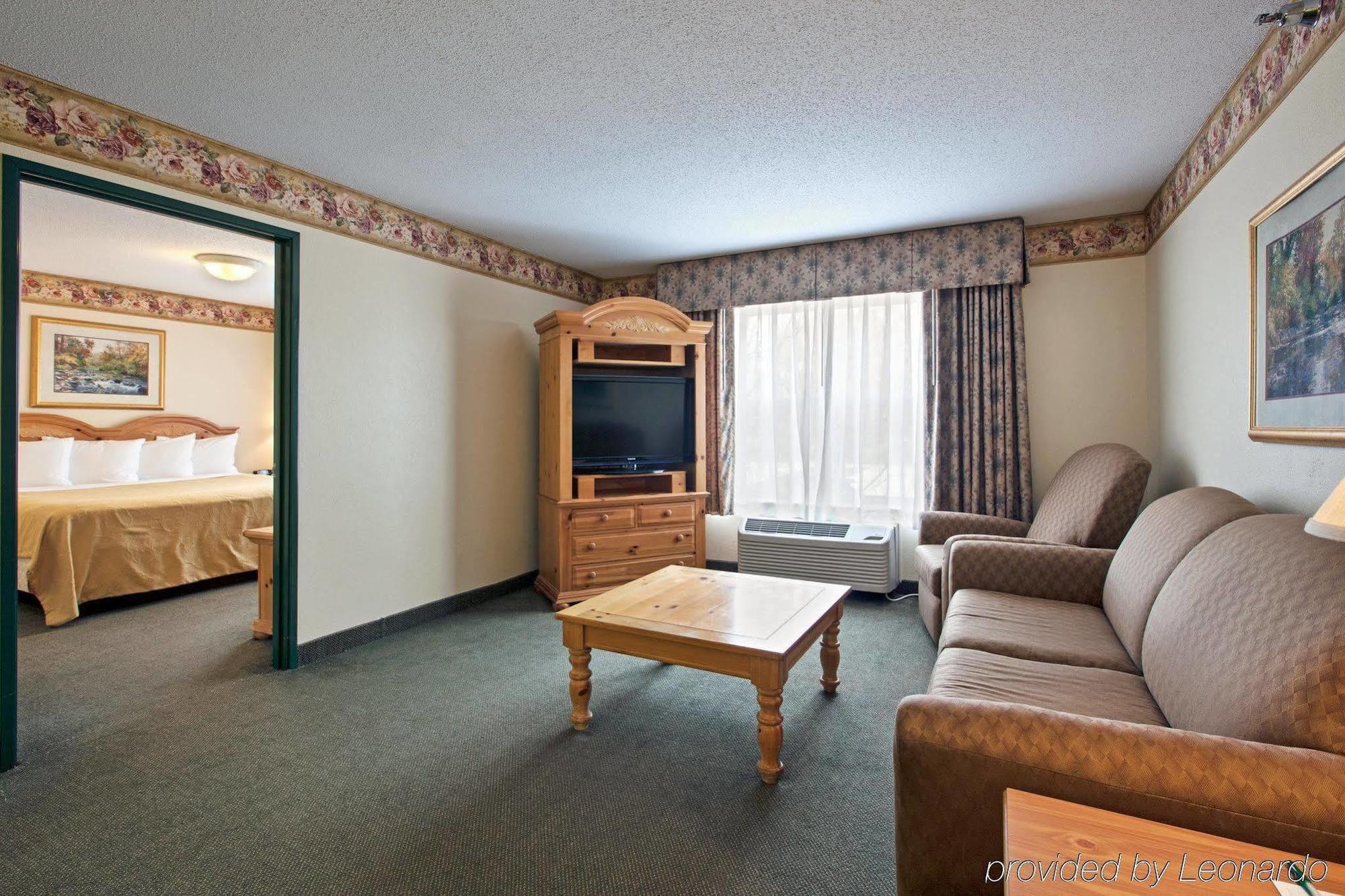 Country Inn & Suites By Radisson, Mason City, Ia Exterior photo